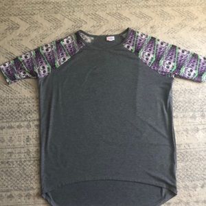 Women’s Medium Lularoe top